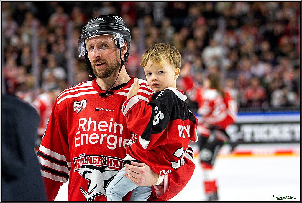 PENNY DEL; Koelner Haie- Straubing Tigers; Koeln, 28.12.2022